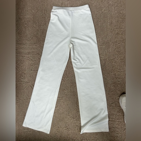 Elegant White Women's Pants - Picture 4 of 5
